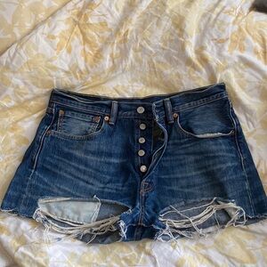 Vintage Levi’s 501 cut off shorts